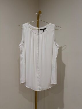 White House Black Market White Sleeveless Pleated Front Shell